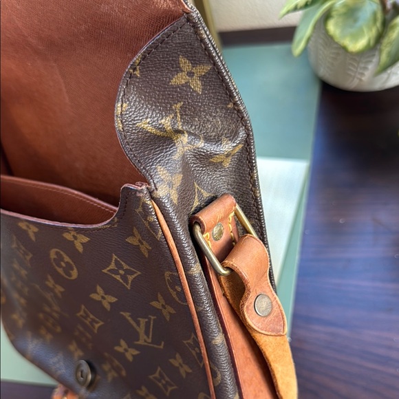 Louis Vuitton Monogram Cartouchiere GM Crossbody Bag - Picture 11 of 13